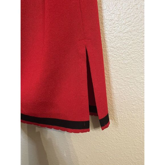 Exclusively Misook Size XL Red Black Trim Knitted Acrylic Side Slit Top - Picture 3 of 6